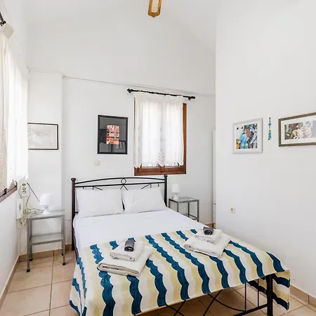 Apartment Demie's Maisonette In With Seaview Plitra