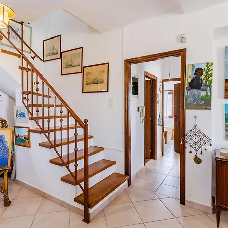 Demie's Maisonette In With Seaview * Plitra
